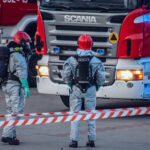 Tajemnicze beczki na szczecineckim targowisku – co było w środku?