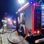 Pożar budynku mieszkalnego nieopodal remizy strażackiej w gminie Bobolice