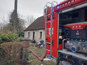Pożar budynku jednorodzinnego w powiecie wałeckim