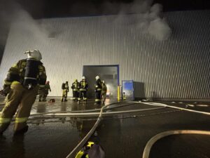 Pożar na terenie firmy GABI Components w Cierzniach