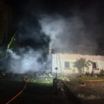 Duży pożar w Radomyślu – rodzina straciła dach nad głową